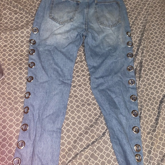 Jeans - Picture 3 of 3